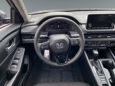Used 2023 Honda Accord EX image 12