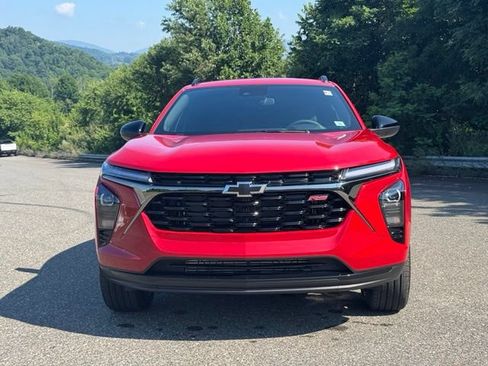New 2026 Chevrolet Trax RS w/ Driver Confidence Package FWD image 2