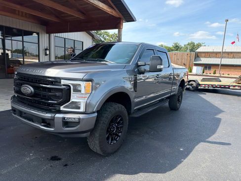 Used 2022 Ford F250 Platinum w/ Tremor Off-Road Package AWD/4WD image 21