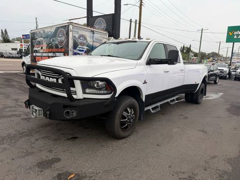 Used 2018 RAM 3500 Laramie w/ Sport Appearance Group AWD/4WD image 4