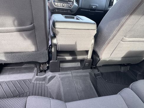 Used 2018 Chevrolet Silverado 1500 LT w/ Texas Edition image 8