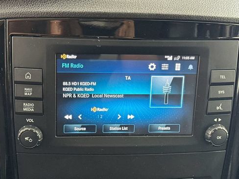 Used 2021 Mercedes-Benz Metris Passenger image 22
