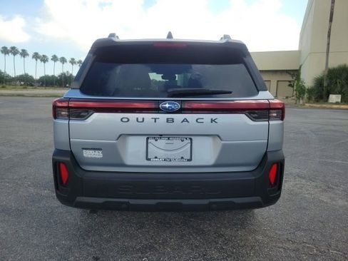 Used 2026 Subaru Outback Premium AWD/4WD image 6