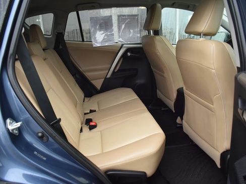 Used 2013 Toyota RAV4 Limited image 39