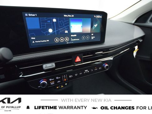 New 2025 Kia EV6 Wind image 22
