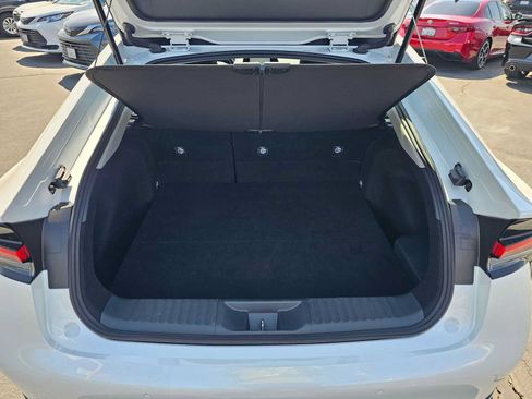 Certified 2026 Toyota Prius XLE FWD image 14