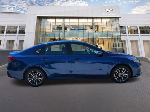 Used 2023 Kia Forte LXS w/ LXS Technology Package FWD image 4