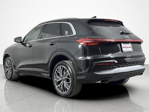 Used 2025 Audi Q5 Premium Plus w/ Premium Plus AWD/4WD image 3
