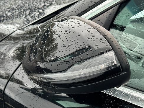 Used 2022 Mercedes-Benz GLC 300 image 17