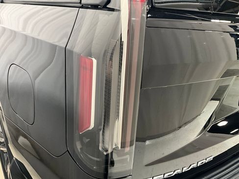 Used 2024 Cadillac Escalade Sport w/ Heavy-Duty Trailer Package image 28