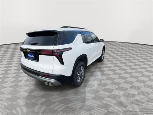 New 2026 Chevrolet Traverse LT image 8