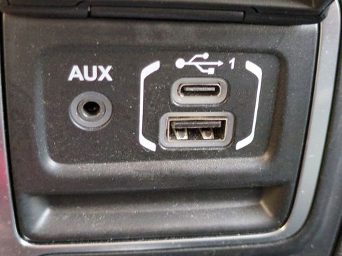 Used 2021 Jeep Wrangler Sport S image 20