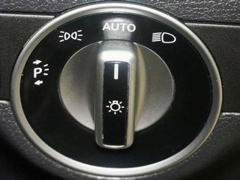 Used 2015 Mercedes-Benz CLA 250 image 27