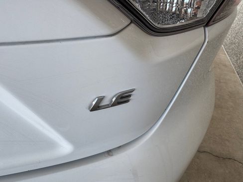 Used 2021 Toyota Corolla LE w/ Carpet Mat Package (TMS) image 31