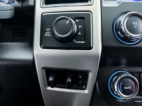 Used 2021 Ford F250 Lariat w/ FX4 Off-Road Package image 32