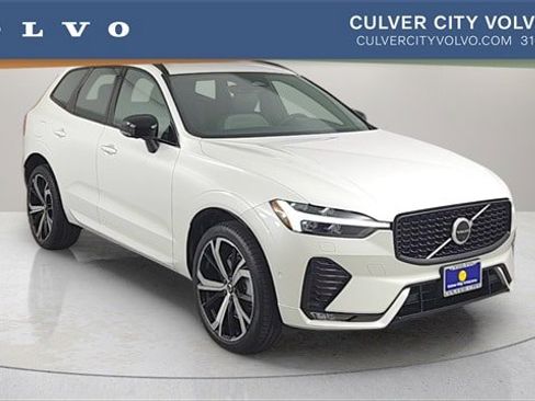 Certified 2022 Volvo XC60 B6 R-Design w/ Advanced Package image 1
