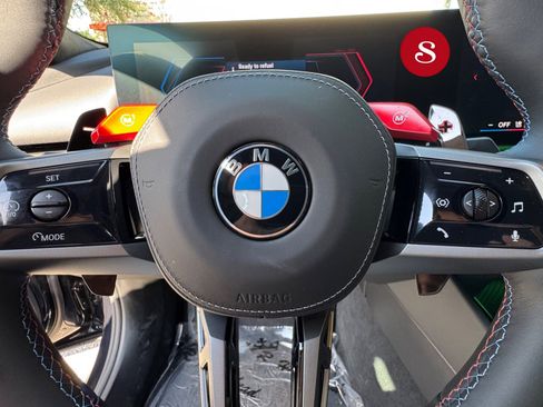 Used 2026 BMW M5 w/ Carbon Package image 12