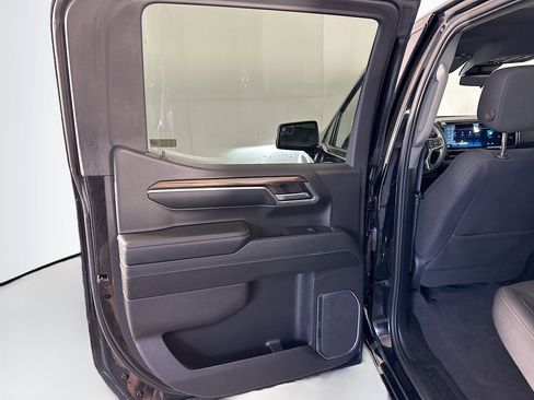 Used 2024 Chevrolet Silverado 1500 LT image 25