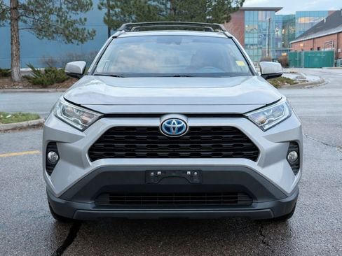 Used 2021 Toyota RAV4 XLE image 7