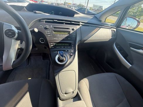 Used 2010 Toyota Prius One image 15