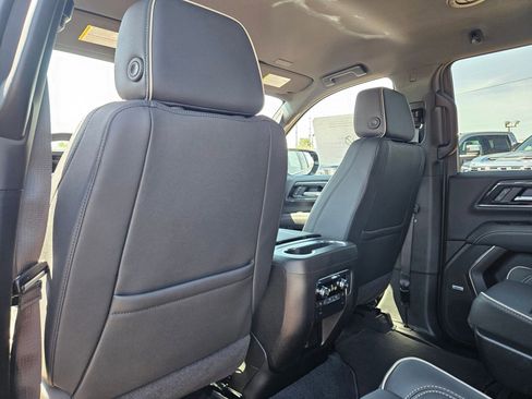 New 2026 GMC Yukon Elevation image 24