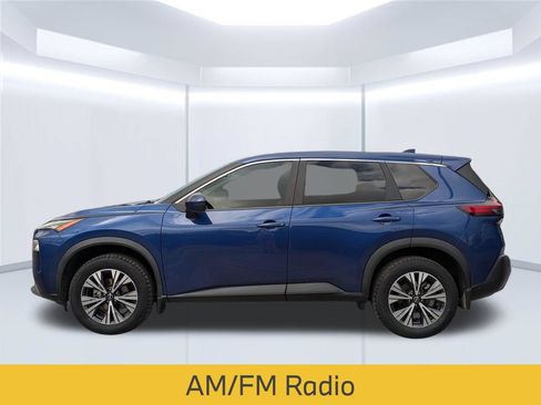 Used 2023 Nissan Rogue SV FWD image 2