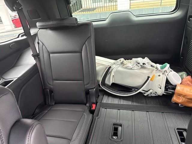 Used 2025 GMC Yukon Denali w/ LPO, Floor Liner Package AWD/4WD image 29