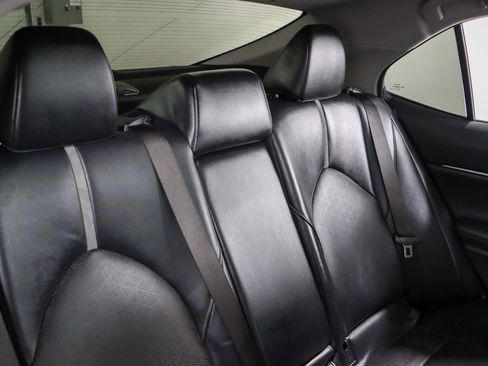 Used 2020 Toyota Camry XSE FWD image 28