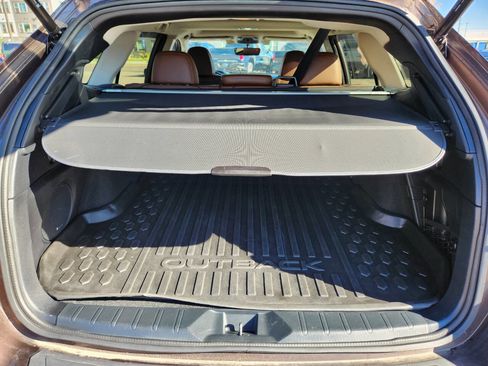 Used 2021 Subaru Outback Touring XT image 32