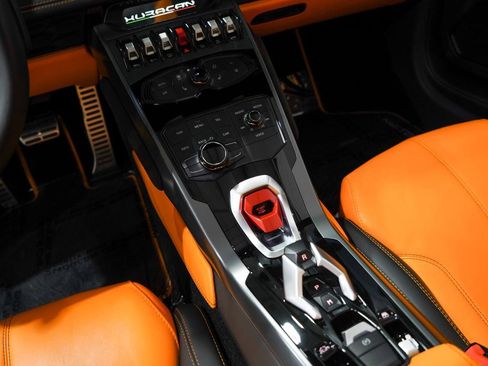 Used 2018 Lamborghini Huracan LP 580-2 image 12