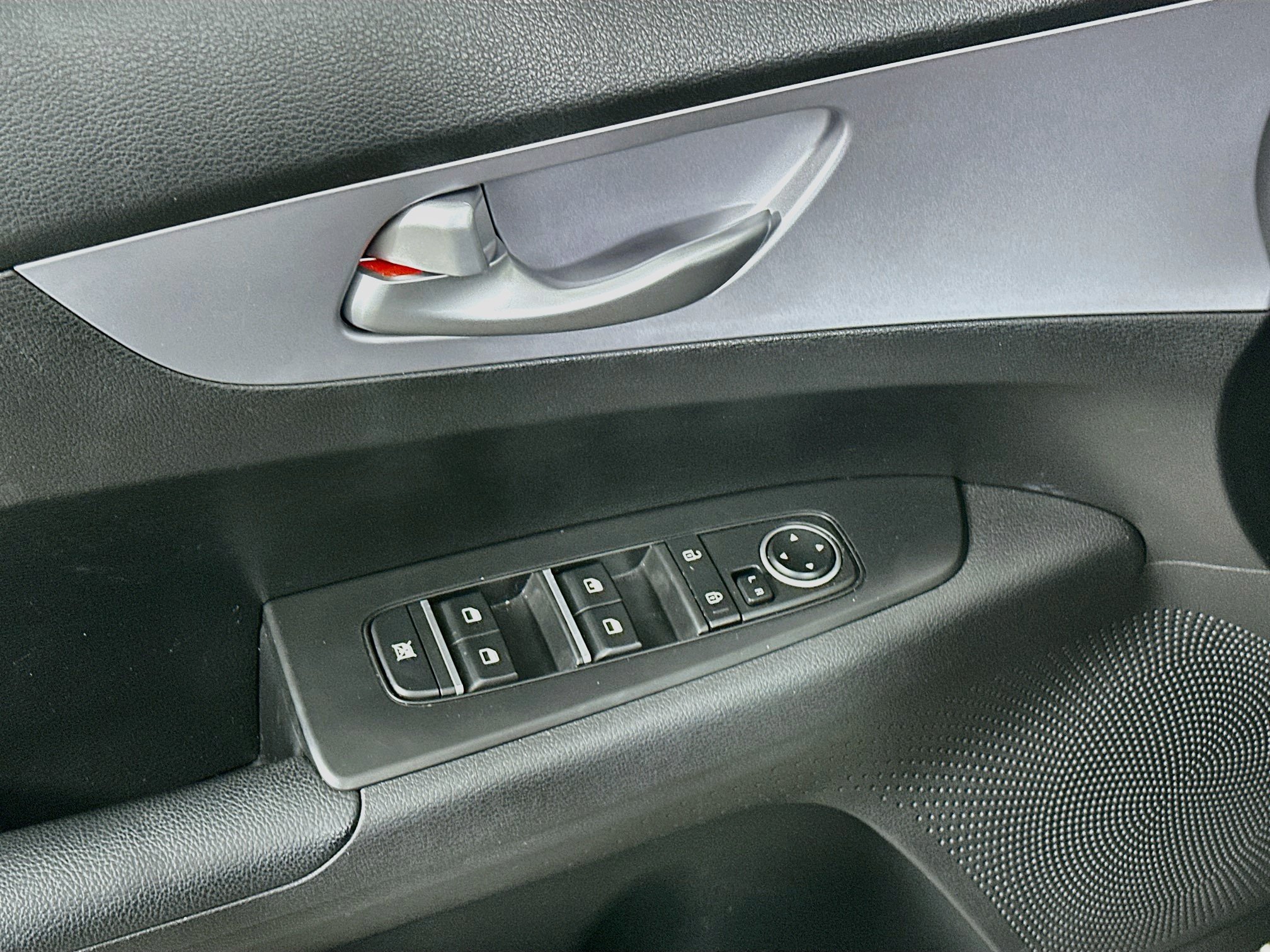 Used 2024 Kia Forte LXS FWD image 15