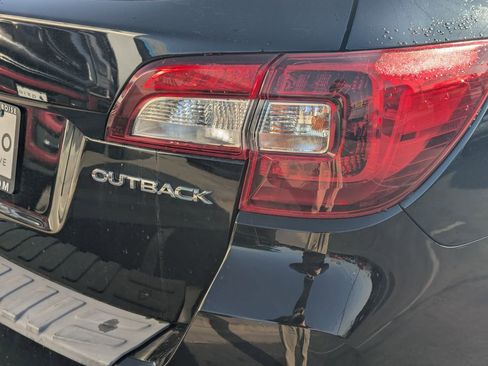 Used 2017 Subaru Outback 3.6R Touring w/ Popular Package #5A image 5