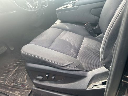 Used 2018 Chevrolet Silverado 1500 LT w/ All Star Edition image 8