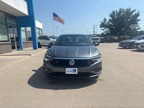 Used 2021 Volkswagen Jetta R-Line FWD image 2