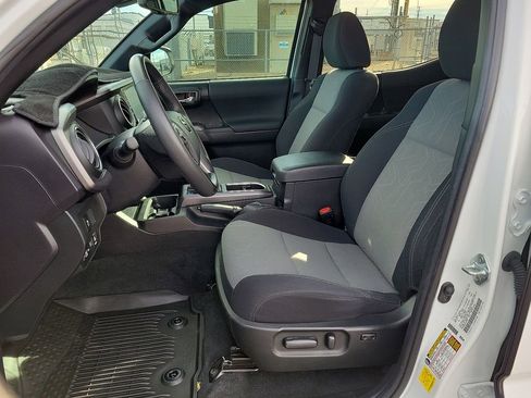 Used 2023 Toyota Tacoma TRD Sport image 13