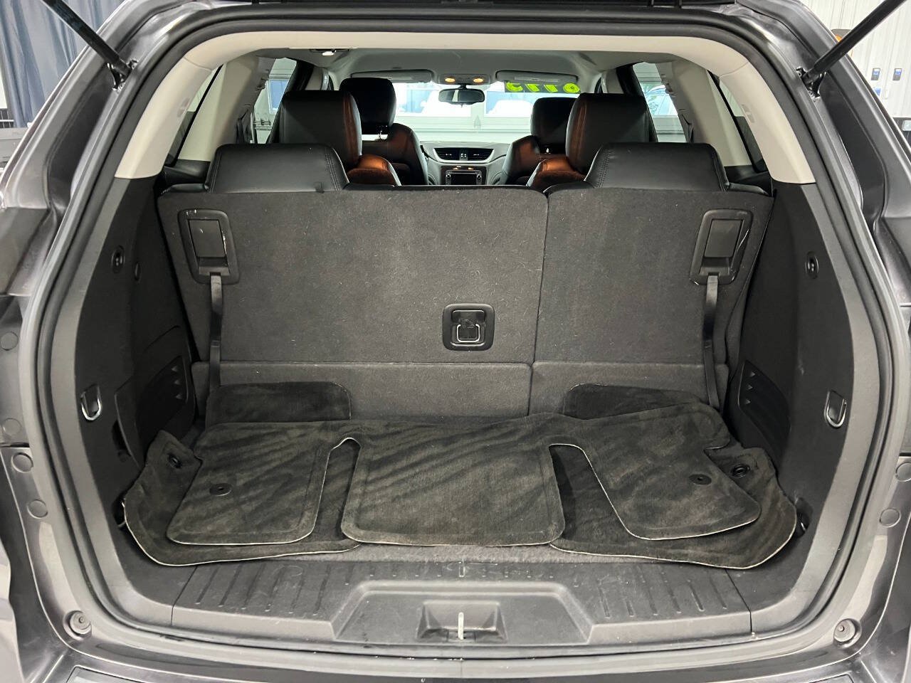 Used 2016 Chevrolet Traverse LT w/ Style and Technology Package AWD/4WD image 13