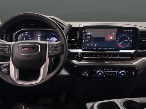 Used 2024 GMC Sierra 1500 Elevation AWD/4WD image 11
