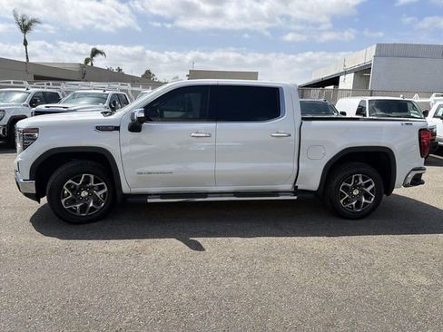 Used 2023 GMC Sierra 1500 SLT w/ SLT Premium Plus Package AWD/4WD image 7