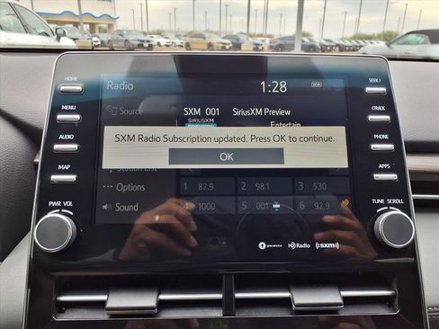 Used 2019 Toyota Avalon XLE image 19