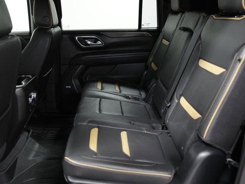 Used 2023 GMC Yukon XL AT4 image 17