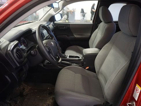 Used 2019 Toyota Tacoma SR AWD/4WD image 14