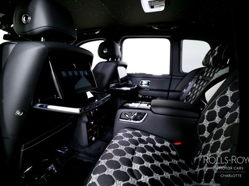 New 2026 Rolls-Royce Cullinan image 20