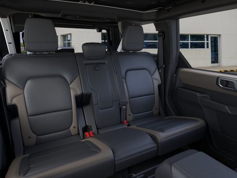 New 2025 Ford Bronco Big Bend w/ Black Diamond Package AWD/4WD image 36