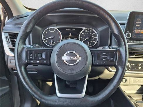 Used 2024 Nissan Rogue S AWD/4WD image 13
