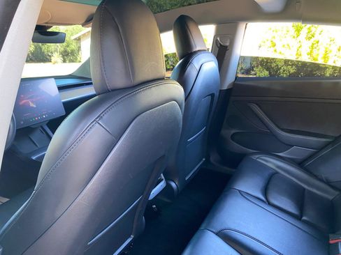 Used 2022 Tesla Model 3 RWD image 32