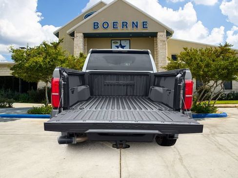 Used 2024 Toyota Tacoma SR AWD/4WD image 5