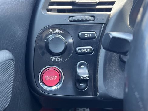 Used 2004 Honda S2000 image 33