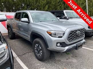 Used 2022 Toyota Tacoma TRD Off-Road video 1