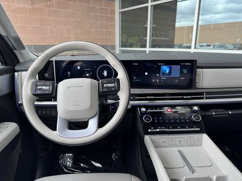 Used 2024 Hyundai Santa Fe Calligraphy image 16