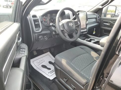 Used 2025 RAM 2500 Big Horn AWD/4WD image 12